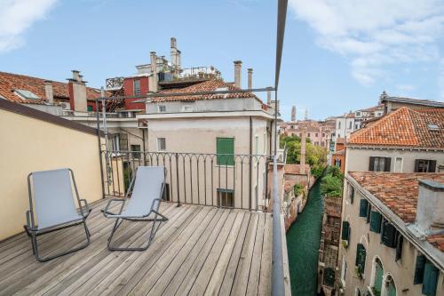 Dorsoduro Suite 1241 by Wonderful Italy, Venice