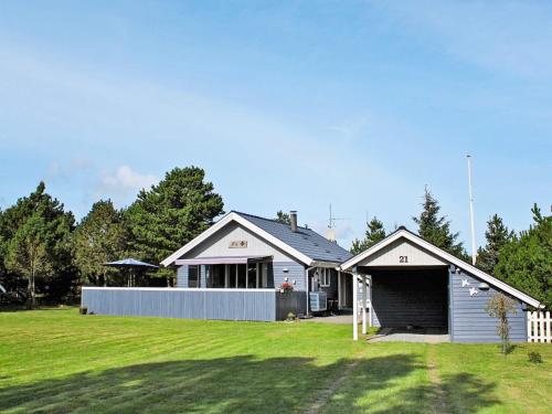  Two-Bedroom Holiday home in Blåvand 24 in Blåvand