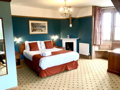 Purbeck House Hotel & Louisa Lodge