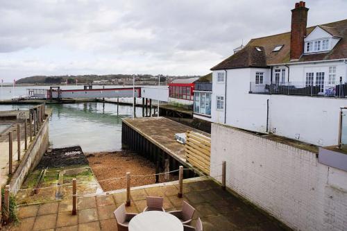 Woodyear House - Cowes in Norra Cowes