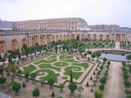 Mercure Versailles Chateau - image 12