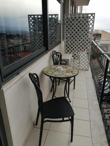 Triple Room with Balcony image 9