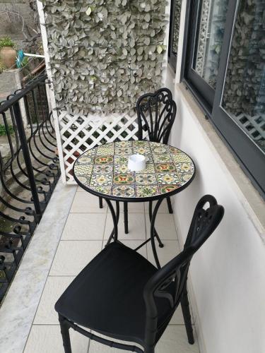 Double Room with Balcony image 10