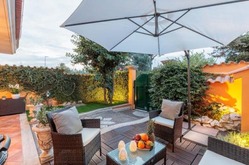  Corallina, 2 Bedrooms Villa with Garden and Private Jacuzzi in Torvaianica
