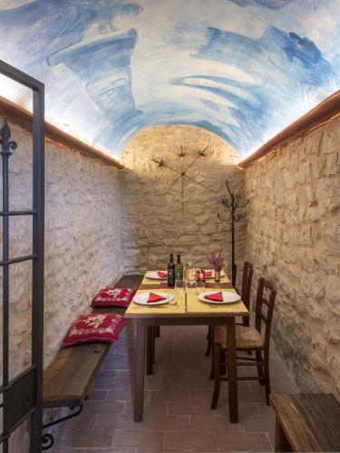 Castello di Pupaggi - Accommodation - Sellano