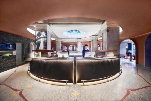 Shanghai Bund Shamei Building Treasure Hotel - image 5
