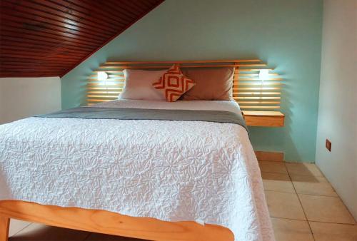 Trebol Amarillo Bed & Breakfast