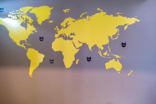 CATS Porto Hostel – Porto, KY