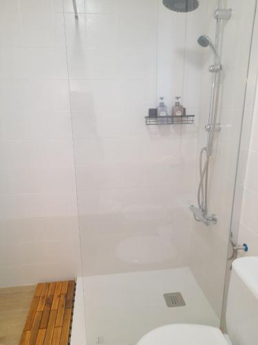 Elegant studio in the heart of Seville 35 m² near monuments. - image 2