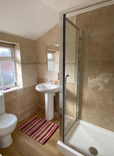 Plumpton Court - image 11
