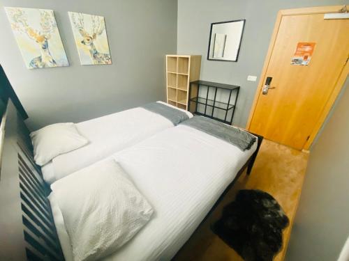 Bus Hostel - image 4