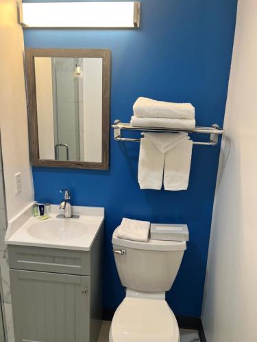 Bathroom, Restgate Hotel  in Long Island City