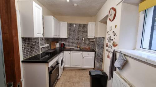 virtuve, Seaview cottage North Wales in Penmaenmawr