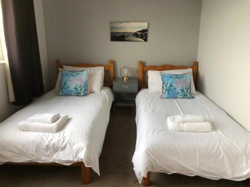 Seascape maisonette with free parking