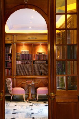 Best Western Premier Trocadero La Tour - image 14