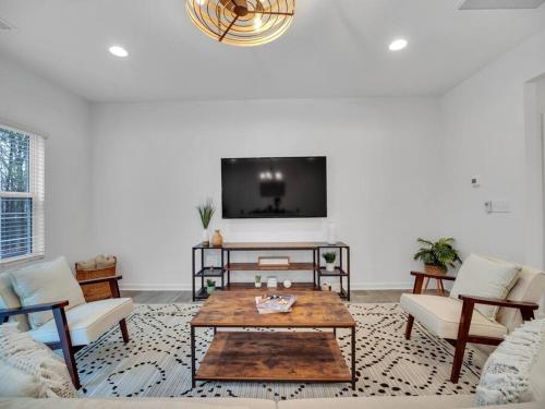 Gorgeous New Townhome/Charlotte! in Mount Holly