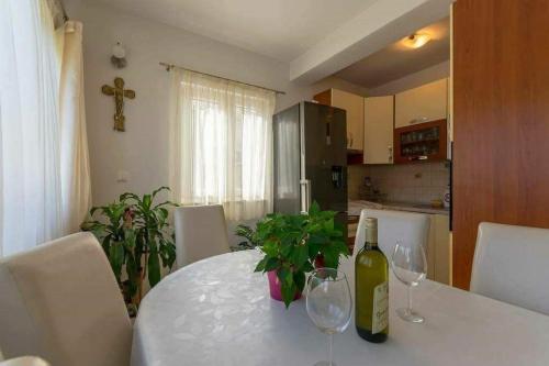 Apartment Nikolina - image 7