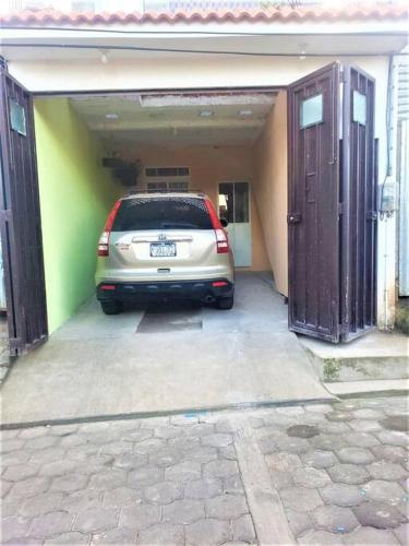 COMFY furnished private apartment.Netflix/internet in Chimaltenango