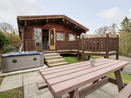 Snowy Owl Lodge - image 14