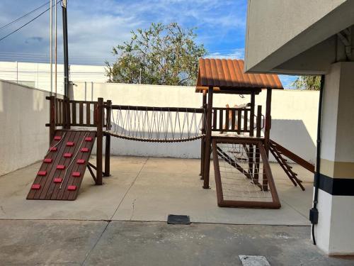 APARTAMENTO AMPLO COMPLETO (SUITE/QUARTO) in Americana