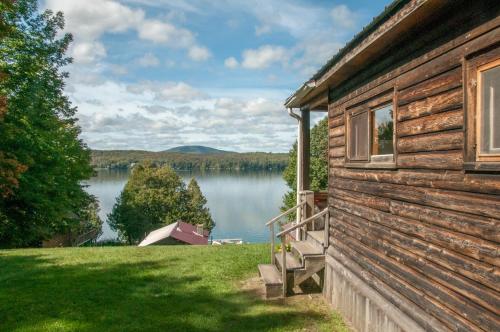 435669766 Mountain Lake Cottages