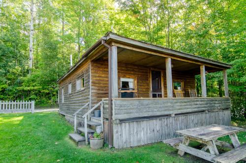 435669793 Mountain Lake Cottages