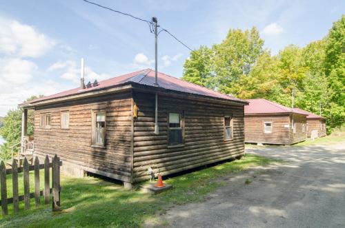435670486 Mountain Lake Cottages