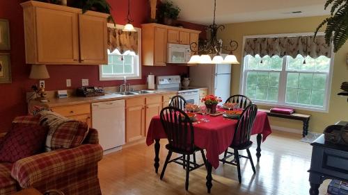 55- LAKE AND BOURBON TRAIL GETAWAY in Taylorsville, USA