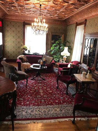 Recreational facilities, NAUVOO GRAND BED AND BREAKFAST -ADULT ONLY in Nauvoo (IL)