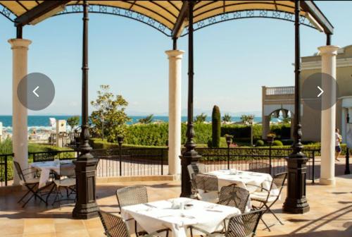 "Красавиците тъмнокоси" Sunset Resort Pomorie in Pomorie