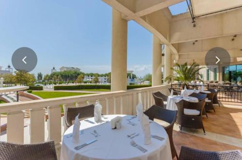"Красавиците тъмнокоси" Sunset Resort Pomorie in Pomorie