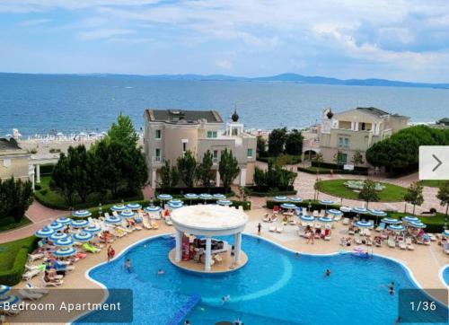 "Красавиците тъмнокоси" Sunset Resort Pomorie in Pomorie