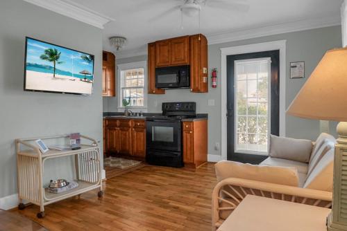 Carolina Beach Inn - image 9