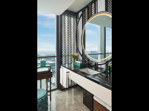 room detail thumbnail 2