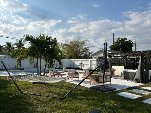 設施, Jungle Cottage with luxury pool, hot tub and more! in 萊克沃思