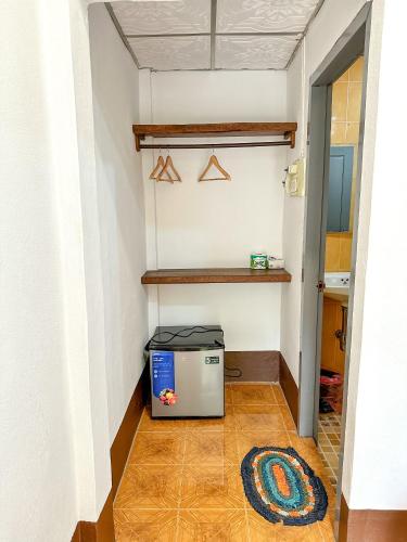 Twin Room with Garden View image 4