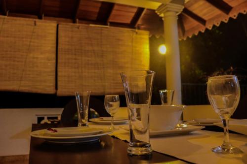 طعام و مشروبات, Hideaway Homestay kandy in ماهاويلي ريفر فرونت