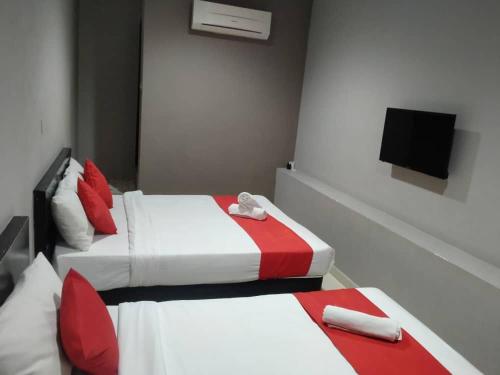 HOTEL AVATARR Room Type - Standard Triple Room