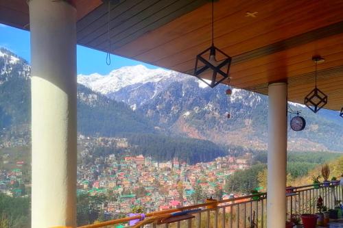 Balcony/terrace, Mountain Hills Home Stay Manali in Bashisht