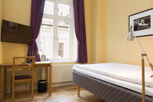 1 twin bed