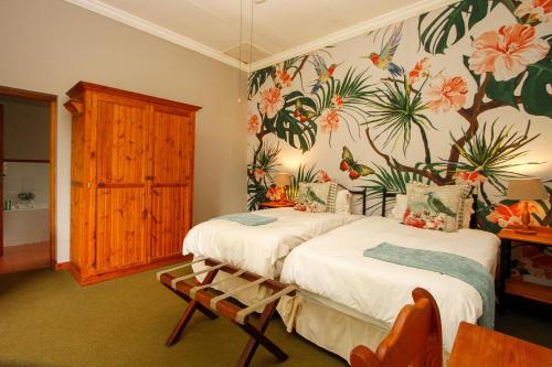 2 twin beds