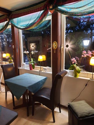 HOTEL YOGA JASMIN ehemals Hotel Eberhardt-Burghardt – Badenweiler, TX