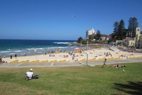 Eloura Gardens 100m to Beach