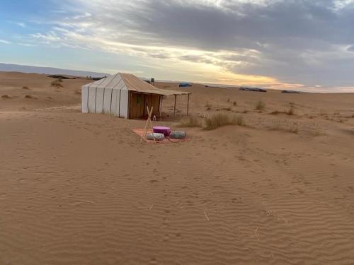 Tinfou desert camp