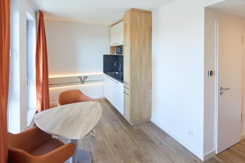 VR-Serviced Apartments Gerstungen - Tap to explore photos