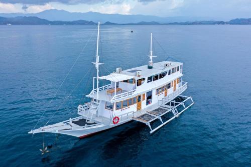 Open trip komodo 3d/2n