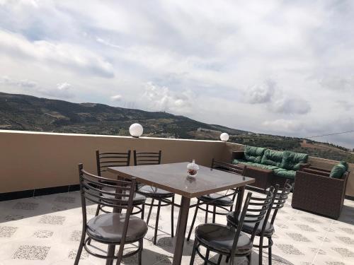 ทัศนียภาพ, Abu Hossam s chalet in เญราช