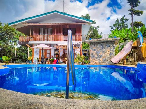 Swimming pool, Mountaindew Garden and Pool in Roxas