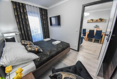 One-Bedroom Apartment image 10