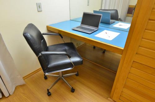 Standard Double Room image 8